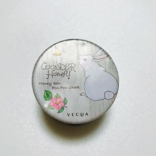 ベキュア(VECUA)のワンダーハニー 蜜頰 ポンポチーク 花つぼみ(チーク)