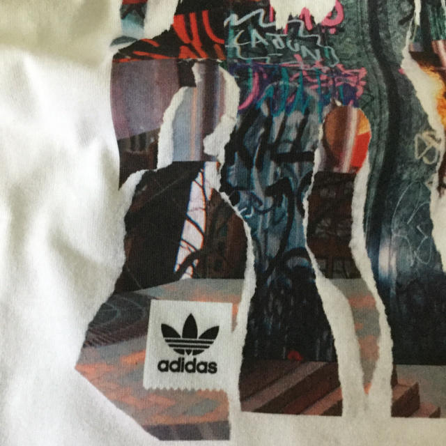 adidas(アディダス)の新品タグ付 adidas アディダスオリジナルスTシャツ 白 Lサイズ メンズのトップス(Tシャツ/カットソー(半袖/袖なし))の商品写真