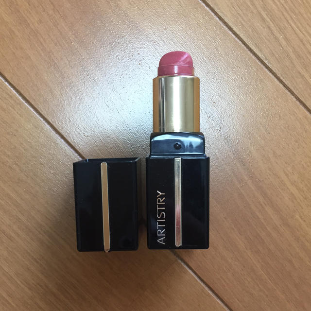 Amway(アムウェイ)のARTISTRY 口紅 コスメ/美容のベースメイク/化粧品(口紅)の商品写真