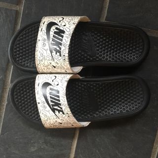 ナイキ(NIKE)のベナッシNIKE(サンダル)