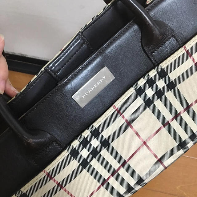 BURBERRY(バーバリー)のBurberry ハンドバッグ レディースのバッグ(ハンドバッグ)の商品写真