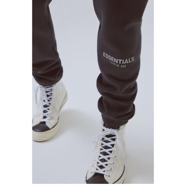 FEAR OF GOD(フィアオブゴッド)のFOG - Fear Of God Essentials Sweatpants メンズのトップス(スウェット)の商品写真