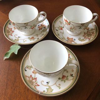 ウェッジウッド(WEDGWOOD)の【レオロージー様専用】ウェッジウッド★オベロン★C/S 2客(食器)