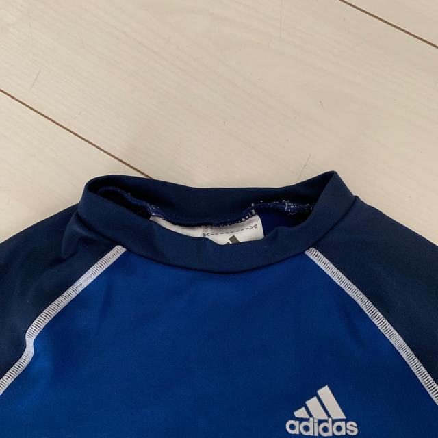 adidas(アディダス)のアディダス  ラッシュガード キッズ/ベビー/マタニティのキッズ服男の子用(90cm~)(水着)の商品写真