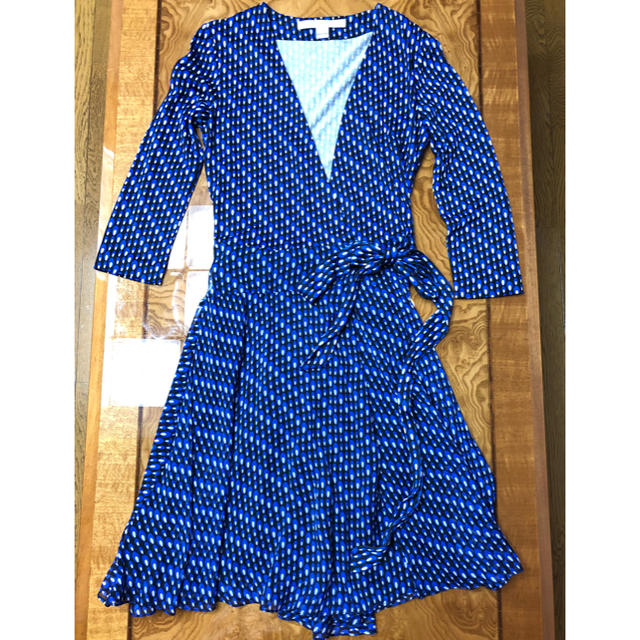 入手困難！！ 《ハワイで購入》★DIANE von FURSTENBERG★レディース