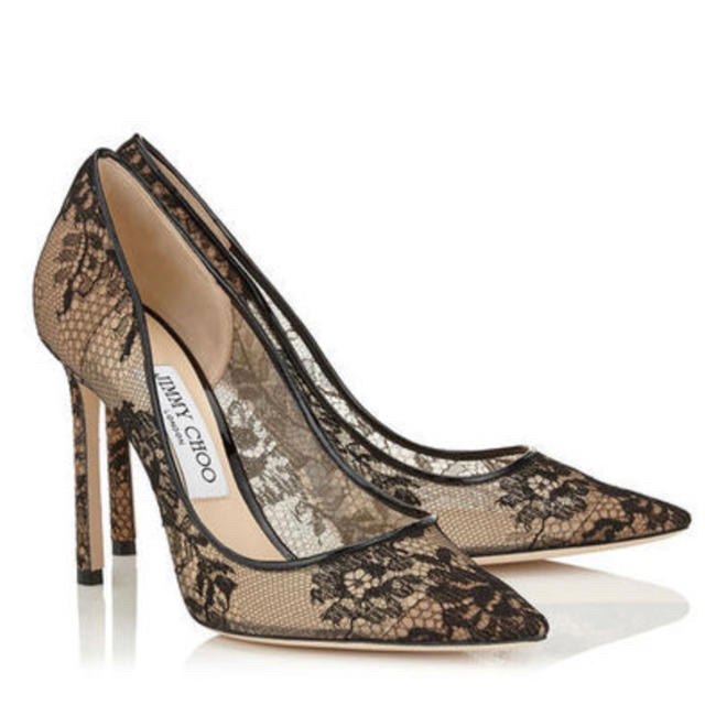 JIMMY CHOO(ジミーチュウ)のお値下げしました❤︎美品❤︎ジミーチュウ❤︎レースパンプス 38 黒 レディースの靴/シューズ(ハイヒール/パンプス)の商品写真