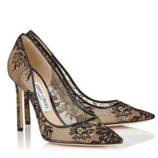 ジミーチュウ(JIMMY CHOO)のお値下げしました❤︎美品❤︎ジミーチュウ❤︎レースパンプス 38 黒(ハイヒール/パンプス)