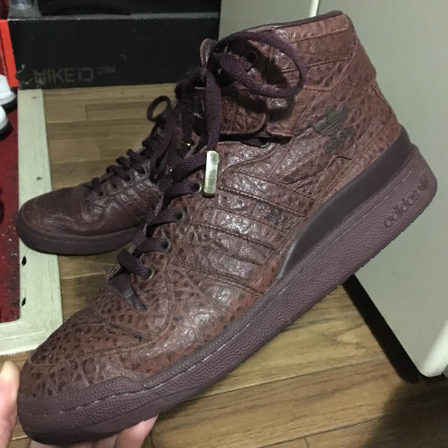 adidas(アディダス)の超希少 限定 adidas Forum mid "Buffalo" 28.5cm メンズの靴/シューズ(スニーカー)の商品写真