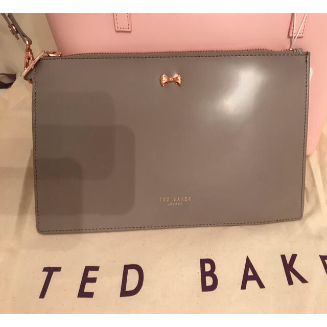 TED BAKER(テッドベイカー)のTed Baker☆ショルダーバッグ ピンク ポーチ付 レディースのバッグ(ショルダーバッグ)の商品写真