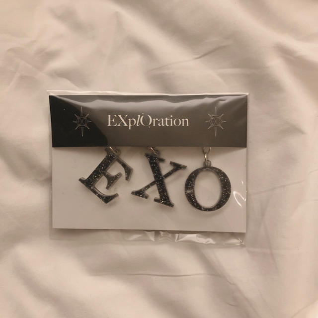 EXO(エクソ)のEXO EXplOration アクリルチャームセット ソウルコン公式グッズ エンタメ/ホビーのタレントグッズ(アイドルグッズ)の商品写真