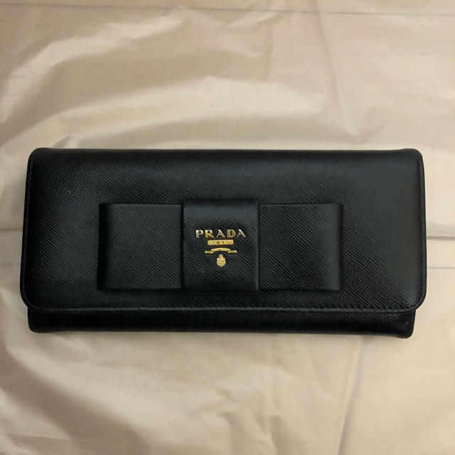 PRADA 長財布