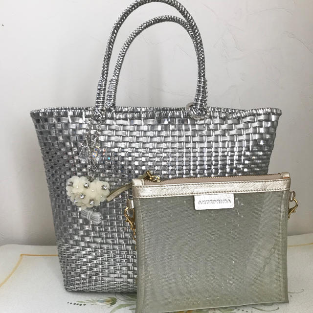 ヒロ様❤️美品 イントレッチオ/スモール/シルバー アンテプリマ 【楽