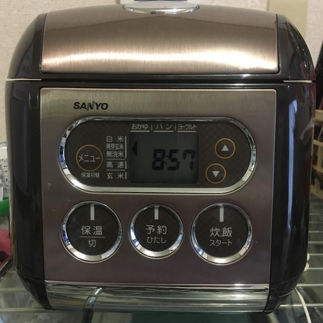 SANYO(サンヨー)の【内臓電池切れ】マイコン ジャー炊飯器3合炊き 三洋 ECJ-KS30 スマホ/家電/カメラの調理家電(炊飯器)の商品写真