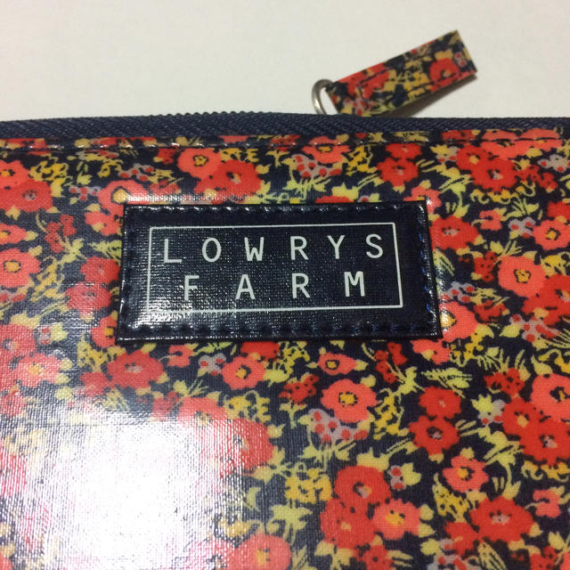 LOWRYS FARM(ローリーズファーム)の【新品】ROWRYS FARM（ローリーズファーム）の長財布 レディースのファッション小物(財布)の商品写真