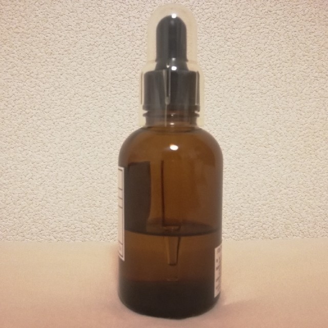 AUX PARADIS(オゥパラディ)のオゥパラディ　オードパルファム　60ml コスメ/美容の香水(香水(女性用))の商品写真
