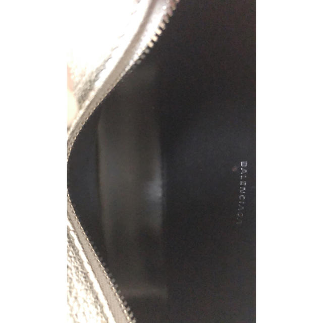 BALENCIAGA BAG(バレンシアガバッグ)の【BALENCIAGエブリデイカメラバッグXSメタリックエフェクト レディースのバッグ(ショルダーバッグ)の商品写真