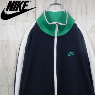 ナイキ(NIKE)のナイキ　ワンポイントロゴ　ビックシルエット　トラックジャケット　XL　紺×緑(ジャージ)