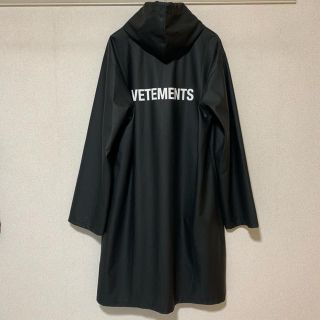 バレンシアガ(Balenciaga)のVETEMENTS Long Raincoat Black 17FW(レインコート)