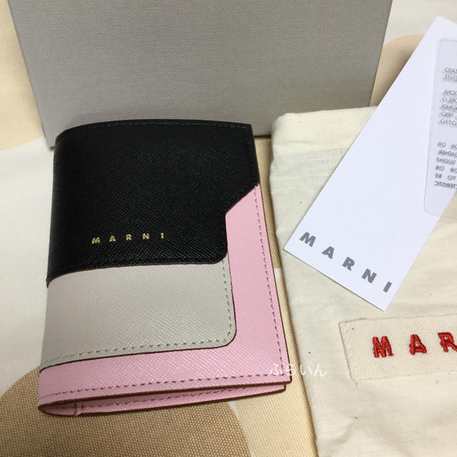 【新品】 マルニ 二つ折り財布