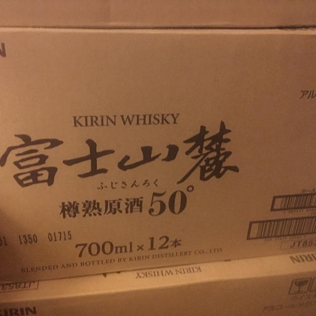 キリン(キリン)の富士山麓 ウイスキー 樽熟原酒 50 キリン  12本 ケース 終売品 食品/飲料/酒の酒(ウイスキー)の商品写真