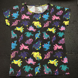 ファンキーフルーツ(FUNKY FRUIT)の新品カラフルな恐竜tシャツ (Tシャツ(半袖/袖なし))