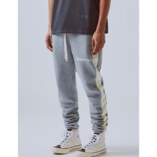 フィアオブゴッド(FEAR OF GOD)のESSENTIALS Side Stripe Sweatpant / S(その他)