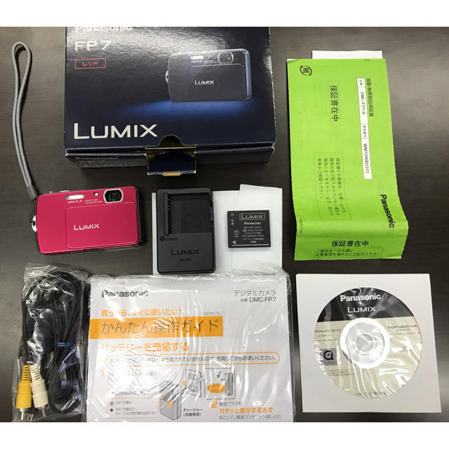 Panasonic(パナソニック)のデジカメ Panasonic LUMIX DMC-FP7（レッド） スマホ/家電/カメラのカメラ(コンパクトデジタルカメラ)の商品写真