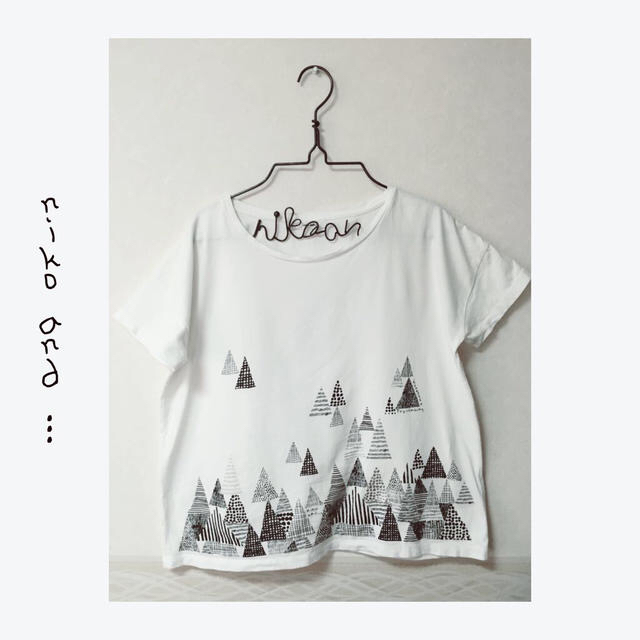 niko and...(ニコアンド)の三角ロゴTシャツ *nikoand... レディースのトップス(Tシャツ(半袖/袖なし))の商品写真