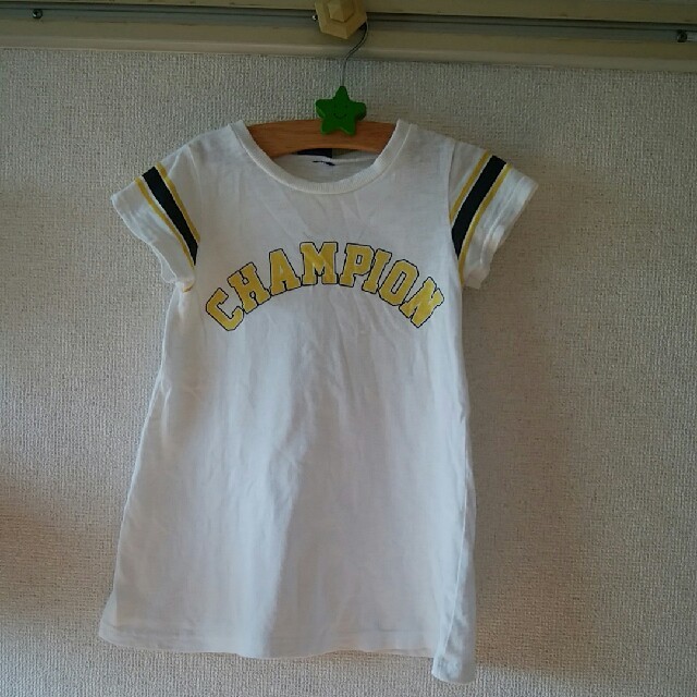 Champion(チャンピオン)のチャンピオン100 ワンピース キッズ/ベビー/マタニティのキッズ服女の子用(90cm~)(ワンピース)の商品写真