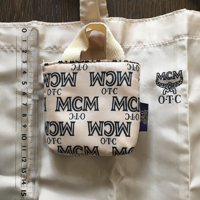 MCM(エムシーエム)のMCM OTC ナイロンエコバッグ レディースのバッグ(エコバッグ)の商品写真