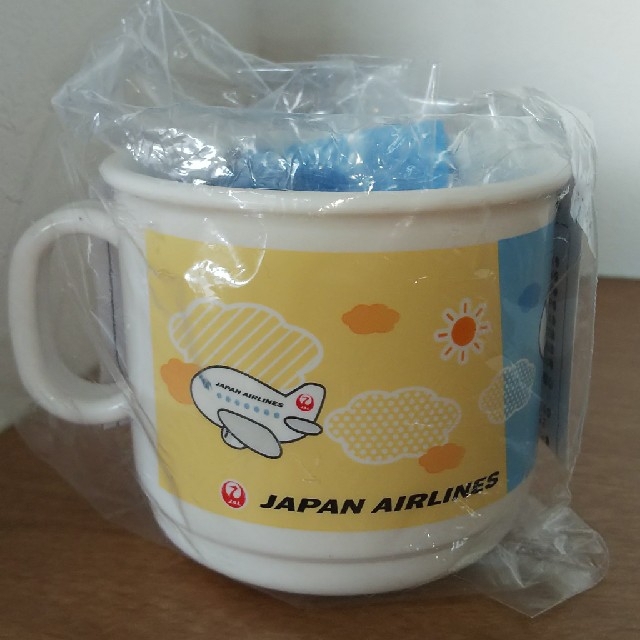 JAL(日本航空)(ジャル(ニホンコウクウ))のJALマグカップ 新品未開封 プラコップ 【非売品】 エンタメ/ホビーのコレクション(ノベルティグッズ)の商品写真