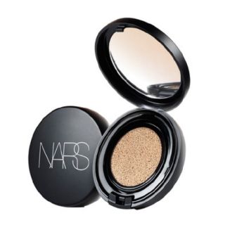 ナーズ(NARS)の【新品】NARS🔷ナーズクッションファンデーション〈6803〉🎁おまけ付き(ファンデーション)