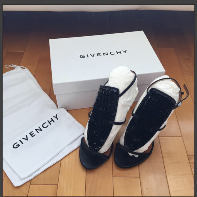 GIVENCHY(ジバンシィ)のGIVENCHY サンダル レディースの靴/シューズ(サンダル)の商品写真