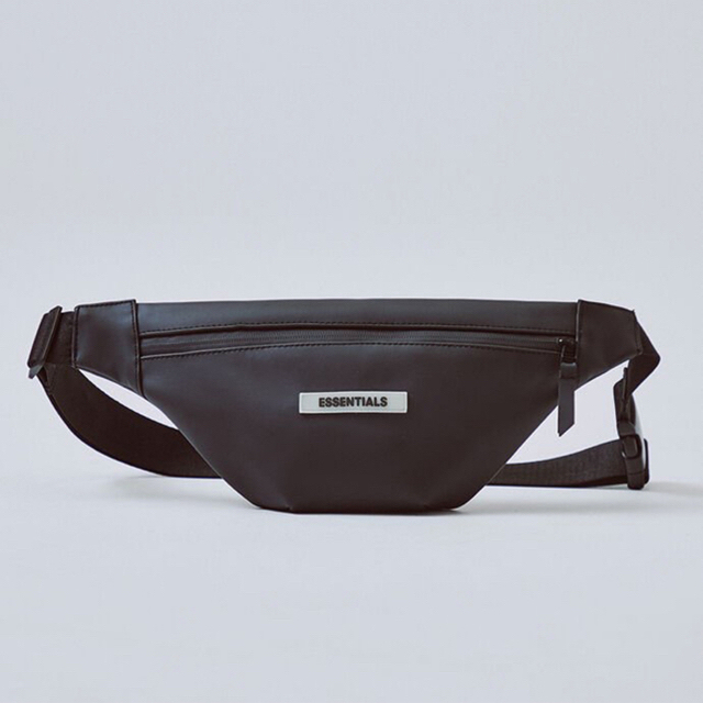 FEAR OF GOD(フィアオブゴッド)の時間限定価格 Essentials Waterproof Sling Bag メンズのバッグ(ボディーバッグ)の商品写真