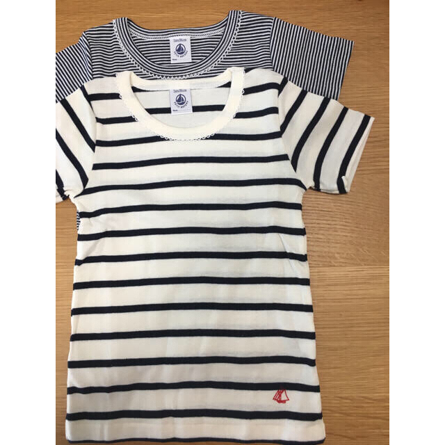 PETIT BATEAU(プチバトー)の【新品】プチバトー マリニエール&ミラレ半袖Tシャツ 2枚組 2ans キッズ/ベビー/マタニティのキッズ服女の子用(90cm~)(下着)の商品写真