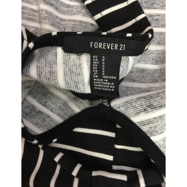 FOREVER 21(フォーエバートゥエンティーワン)のワンピース フォーエバー21 レディースのワンピース(ミニワンピース)の商品写真