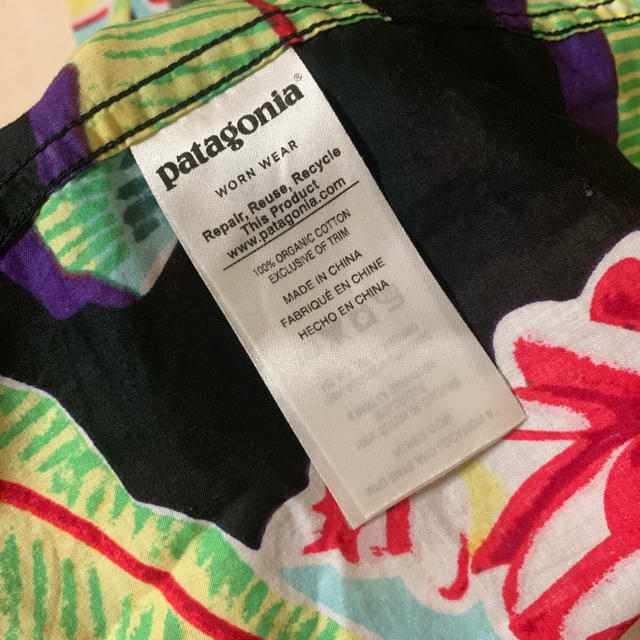 patagonia(パタゴニア)の専用 パタゴニア Patagonia パタロハ ブラックバナナ アロハシャツ メンズのトップス(シャツ)の商品写真