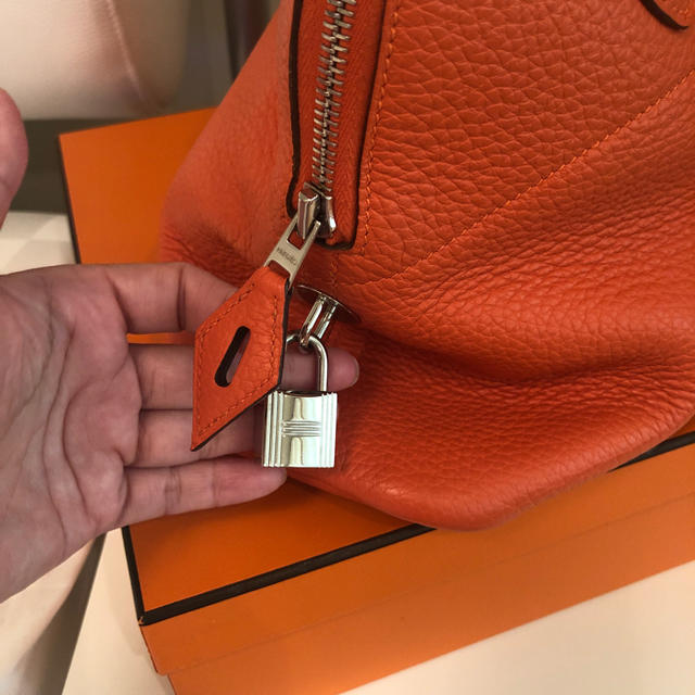 Hermes(エルメス)のエルメス  新色オレンジ   ボリード31 レディースのバッグ(ハンドバッグ)の商品写真