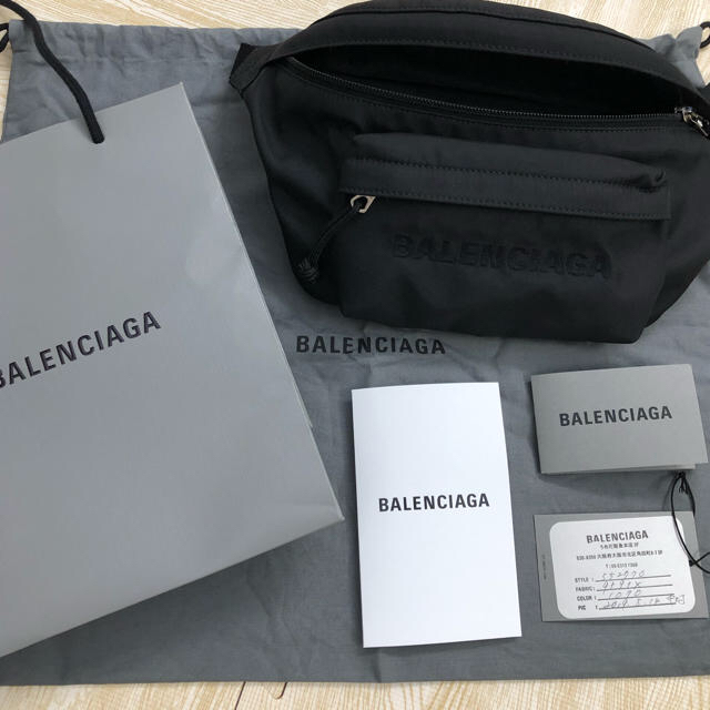 BALENCIAGA BAG(バレンシアガバッグ)のバレンシアガ ボディバッグ 552770 9F91X メンズのバッグ(ウエストポーチ)の商品写真