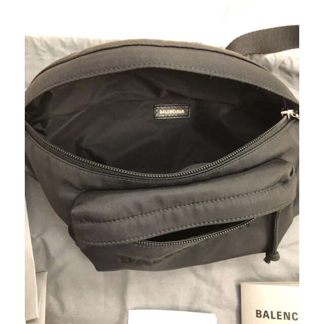 BALENCIAGA BAG(バレンシアガバッグ)のバレンシアガ ボディバッグ 552770 9F91X メンズのバッグ(ウエストポーチ)の商品写真