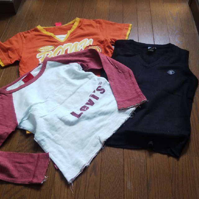 Levi's(リーバイス)のみゆこ様専用！男の子黒ベストのみ130cm キッズ/ベビー/マタニティのキッズ服男の子用(90cm~)(Tシャツ/カットソー)の商品写真