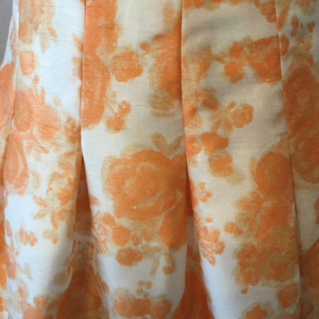 M'S GRACY(エムズグレイシー)のM's GRACY 花柄 スカート オレンジ レディースのスカート(ひざ丈スカート)の商品写真