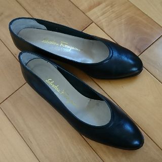 サルヴァトーレフェラガモ(Salvatore Ferragamo)のチェリー様専用 ferragamo  パンプス(ローファー/革靴)