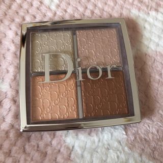 ディオール(Dior)のDior バックステージフェイスグロウパレット002グリッツ(フェイスカラー)