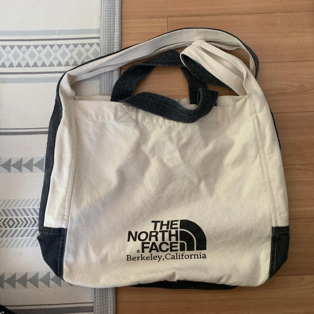 THE NORTH FACE(ザノースフェイス)のTHE NORTH FACE メンズのバッグ(トートバッグ)の商品写真