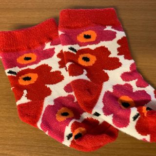 マリメッコ(marimekko)のmarimekkoマリメッコ ウニッコ柄 赤 靴下くつ下 ベビー 12センチ(靴下/タイツ)