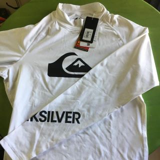 クイックシルバー(QUIKSILVER)のラッシュガード M(水着)