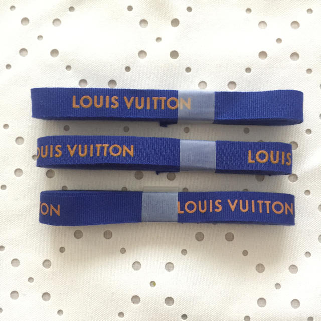 LOUIS VUITTON(ルイヴィトン)のLOUIS VUITTON ラッピングリボン レディースのバッグ(ショップ袋)の商品写真