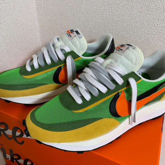 NIKE(ナイキ)のNIKE  sacai LD waffle green メンズの靴/シューズ(スニーカー)の商品写真