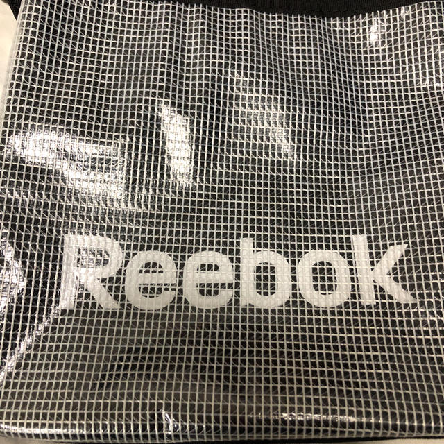 Reebok(リーボック)の【新品】リーボック Reebok サコッシュ ショルダーバッグ レディースのバッグ(ショルダーバッグ)の商品写真